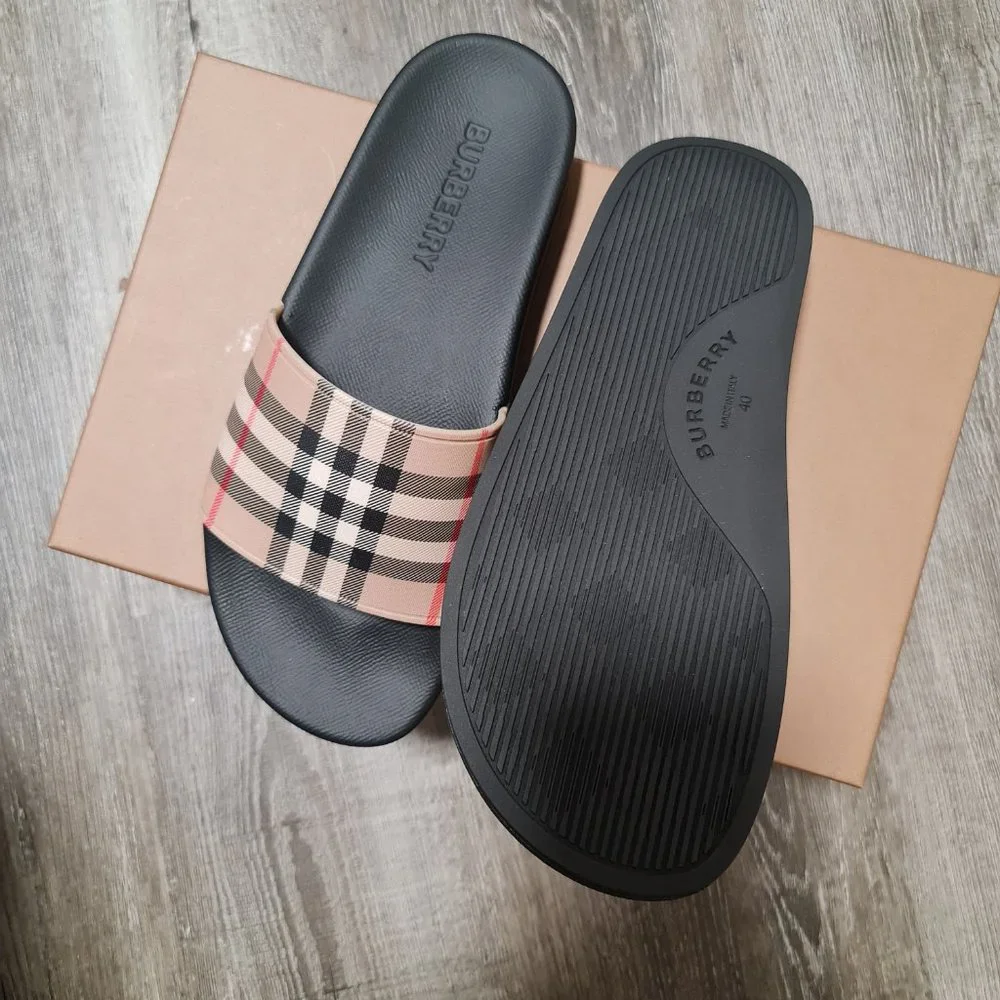 Slides - Picture 3 of 6